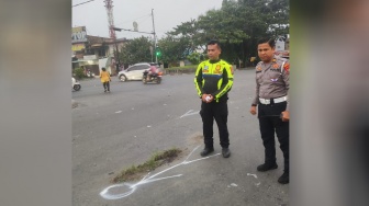 Mahasiswa Ngebut Bawa Mobil Tabrak Motor di Medan, IRT Tewas