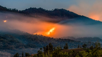 Kebakaran lagi, Taman Nasional Bromo Tengger Semeru Kembali ditutup