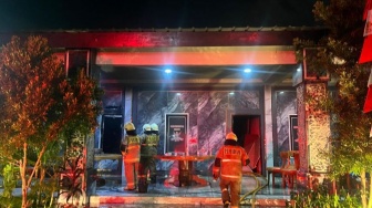 Posko GRIB Jaya di Kedoya Terbakar Senin Dini Hari, Pengurus Ngaku Belum Terima Laporan