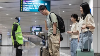 Perkenalkan Olly, Robot Humanoid Petugas Layanan di Stasiun MRT