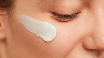 3 Pilihan Sunscreen yang Mengandung Peptide, Bisa Bantu Cegah Penuaan Dini