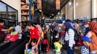 Crazy Toys Warehouse Sale Hadir, Satukan Tiga Generasi dalam Nostalgia