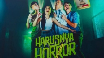 Review Film Harusnya Horror: Ketika Geng Kreator Digital Masuk Layar Lebar, Berhasil atau Cringe?