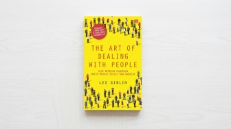 Belajar Memahami Manusia Lewat Buku The Art of Dealing with People