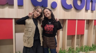 Seberapa Kuat Chemistry Carissa Perusset & Anya Zen? Ini Cerita Mereka di Film Lobang Buaya