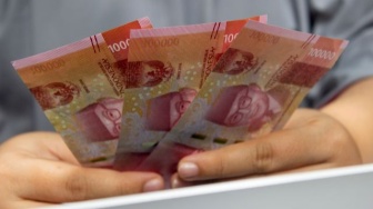 Fenomena Gaji Baru Masuk Sudah Habis, Harga Kebutuhan Ekonomi Makin Mahal