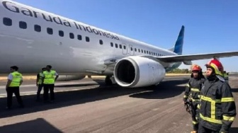 Bikin Cemas! Pesawat Garuda Indonesia Pecah Ban Angkut 156 Penumpang