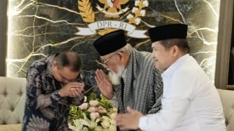 Bahas Masa Depan Aceh, Dasco Bertemu Ulama Kharismatik Waled Nu