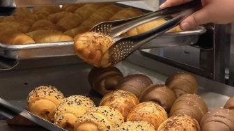 Salt Bread Makin Populer, Inovasi Rasa dan Cara Menikmatinya Ikut Berkembang