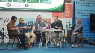 Debat Otonomi Daerah: Indonesia Harus Bubar jika Ingin Jadi Negara Federasi?