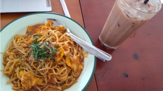 Berburu Kuliner Legendaris di Batam: Kelezatan Mie Tarempa dan Luti Gendang