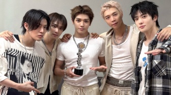 Sabet 2 Piala, NCT 127 Raih Posisi Pertama di Music Core Lewat Lagu Blingy