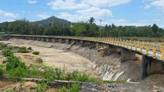 5 Menit Kota Makassar Diguyur Hujan