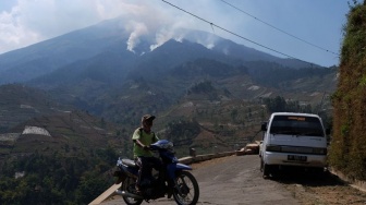 86 Personel Berjibaku Jinakkan Api di Lereng Gunung Sumbing, 1,72 Hektare Hutan Terbakar