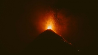Musibah Membawa Berkah? 5 Manfaat Tersembunyi Abu Vulkanik yang Jarang Diketahui Orang