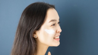 3 Sunscreen dengan SymWhite 377 untuk Memudarkan Flek Membandel Sesuai Review