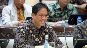 Purbaya Klaim Erupsi Anak Krakatau Belum Berdampak ke Ekonomi RI, Beda dari Banjir Sumatra
