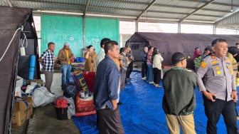 Ratusan Pengungsi Gunung Sinabung Mulai Pulang ke  Kuta Tengah