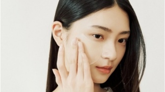 Bebas Dehidrasi! 4 Calming Pad Panthenol Rahasia Wajah Lembap dan Sehat