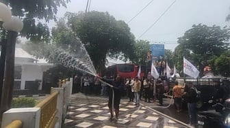 Heboh Air Keran Berbusa di Surabaya, Gempar Jatim Tantang PDAM: Tak Cukup Hanya Minta Maaf!