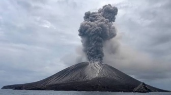 Gas SO2 Anak Krakatau Tercium Sampai Jabodetabek, Seberapa Bahaya?