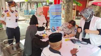 Waspada Dampak Abu Vulkanik Anak Krakatau, Terminal Kalideres Sediakan Dokter dan Obat Gratis