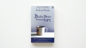 Buku Besar Peminum Kopi: Kepahitan Hidup dalam Secangkir Kopi dan Papan Catur