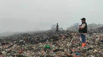 Bupati Bogor : Kebakaran TPA Galuga Meluas Hingga 7,1 Hektare