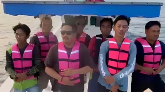Tak Hanya SAR, Warga Pesisir Carita Ikut Sisir Laut Cari Jurnalis Hilang di Selat Sunda