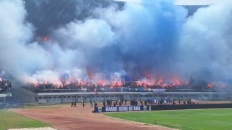 GBLA Membara! Ribuan Bobotoh Suntik Semangat Persib Sebelum Tarung di Markas Persija