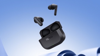 TWS Mulai Jadi Asisten Harian, OPPO Enco Buds3s Bawa AI Penerjemah hingga Gaming 47ms