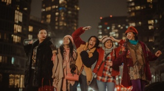 Ali & Ratu Ratu Queens: Ketika Keluarga Tak Selalu Berarti Hubungan Darah