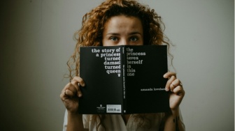 5 Tokoh Perempuan di Novel Klasik yang Punya Karakter Kuat, No Menye-Menye!
