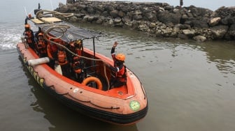 Pencarian 5 Jurnalis Masih Berlanjut, Tim SAR Gabungan Menyisir Lewat Laut, Darat, dan Udara