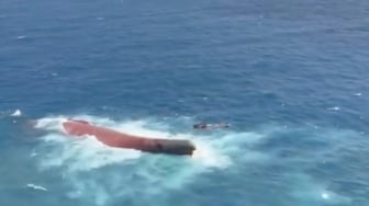 Kapal Virgo Transport 8 Terbalik, Tim SAR Perketat Pencarian via Udara