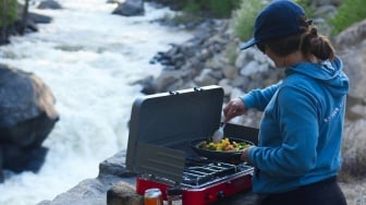 7 Cara Memilih Kompor Portable untuk Camping dan Traveling yang Aman Sekaligus Praktis