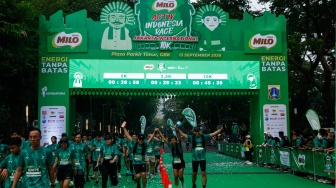 Para Peserta lomba lari Milo ACTIV Indonesia Race (MAIR) 2026 di Komplek Olahraga Gelora Bung Karno (GBK) Senayan, Jakarta, Minggu (13/9/2026). [Suara.com/Alfian Winanto]