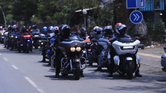 Touring Tanpa Pengawalan Bikers HOG Indomobil Buktikan Etika Berkendara di Jalan