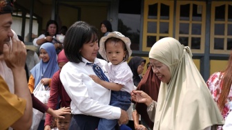 Dukung Tumbuh Kembang Anak Sungai Rebo, Kilang Plaju Salurkan PMT di Posyandu Asparagus
