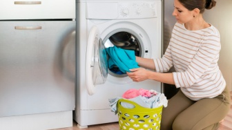 Apakah Mesin Cuci Inverter Tetap Hemat Listrik jika Digunakan Mencuci Baju Setiap Hari?