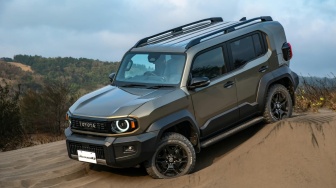 Toyota Masih Hitung Harga Resmi Land Cruiser FJ untuk Pasar Indonesia