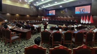 Gugatan MBG Watch Dikabulkan Sebagian! MK Batasi Kewenangan Pemerintah Ubah APBN