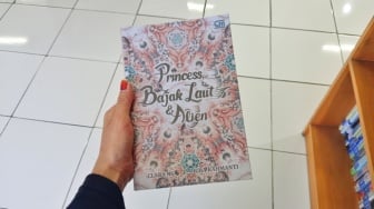 Petualangan ke Dunia Tanpa Titik Akhir di Buku Princess, Bajak Laut & Alien