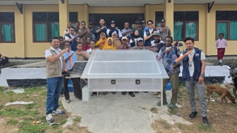 Unhas Kenalkan Pengering Pala Bertenaga Surya di Fakfak