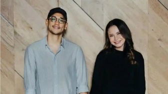 Review Lagu Kamu Yang Kutunggu: Bukti Chemistry Romantis Rossa dan Afgan
