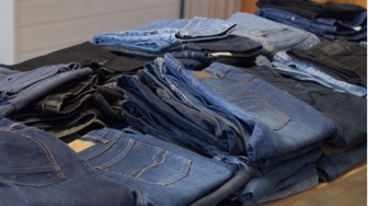 Upcycling Clothes: Solusi agar Baju Lama Tak Berakhir jadi Kain Lap