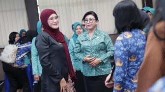 Jangan Gampang Kepincut! Pesan Penting Ning Nawal untuk Ibu-Ibu Hadapi Jebakan Pinjol dan Judol