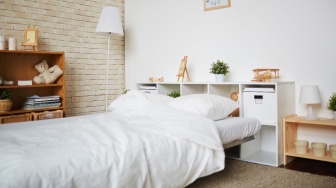 8 Cara Menata Kamar Kos Sempit Tanpa Mengecat Tembok Menurut Feng Shui