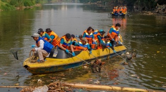 World Cleanup Day 2026, JHL Group Gandeng Banksasuci Bersihkan Sampah di Sungai Cisadane