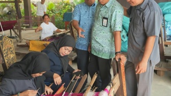 5 Pengemudi Menyusuri Indonesia, dari Budaya Batak hingga Tradisi Bali